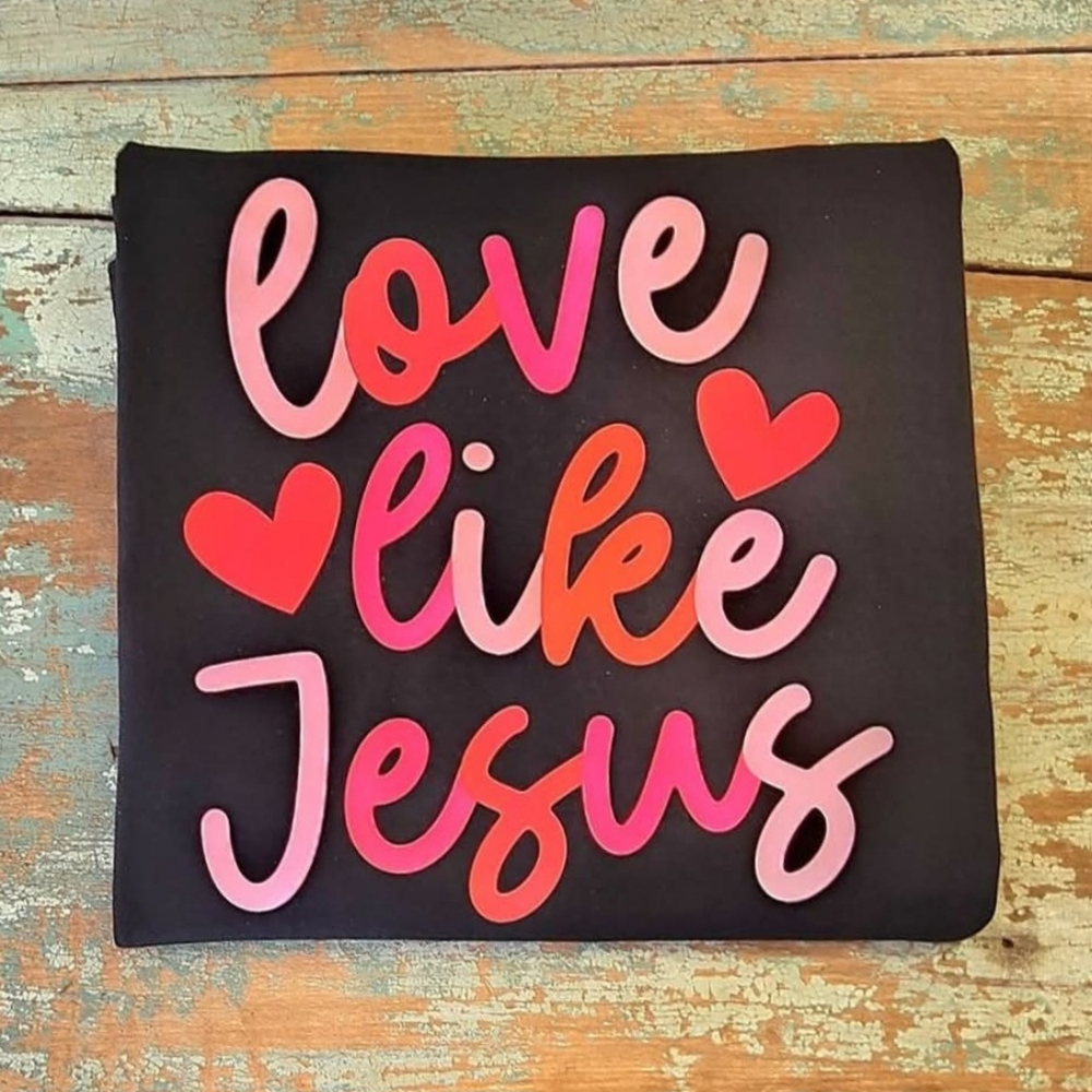New Gildan Softstyle Short Sleeve Love Like Jesus Tee